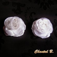 clips chaussures mariage fleur satin blanc et pistils blancs accessoire mariage cérémonie soirée