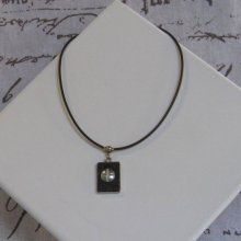 Pendentif Collier Métal Argenté et Ardoise sur Silicone Noir, Création Unique