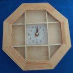 Horloge en bois à compartiment 200 mm x 200 mm
