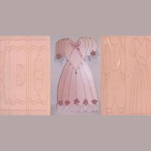 Plaque embossage motif robe