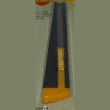 Petit cutter avec lame rétractable