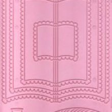 Plaque embossage motif livre et coeur