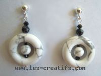 Boucles d'oreille en howlite blanche