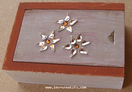 Mini coffret aux fleurs de strass