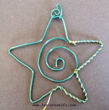 fabriquer une étoile de Noël en fil de fer