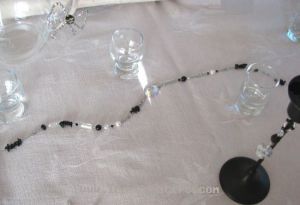 Guirlande de table Noir et blanc en cristal