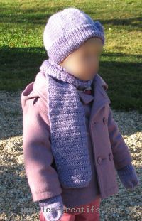 Ensemble écharpe, bonnet à fleur, gant pour petite fille