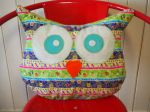 Coussin chouette/hibou, 38x32cm, tissu coton rayé tons bleu violet petites fleus, brodé main