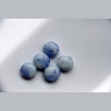 Lot de 5 Perles verre , italian style, rondes aplaties diamètre 1,5cm tons bleu lavande avec traces blanches
