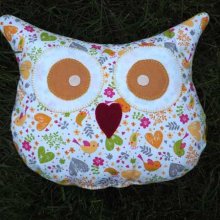 Coussin chouette/hibou, 38x32cm, tissu printanier avec coeurs, oiseaux, fleurs