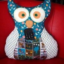 Chouette/hibou debout 41x35cm, tons verts avec chevaux et animaux porte télécommandes, téléphone, sucette enfantcadeau fête