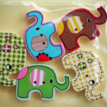 5 boutons bois, ELEPHANT moyen, 29x20mm, tous différents, couture, scrap, déco, custumisation..