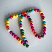 Enfilade 50 perles 8mm HOWLITE multicolores, 42cm de long