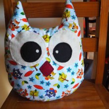 Coussin chouette/hibou, 34x28cm, tissu coton blanc avec petites chouettes rigolotes