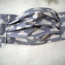 Masque de protection , plissé, avec pince-nez, 3 épaisseurs, gris, nuages blancs
