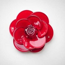 Belle fleur en résine brillante 5,5cmx2cm, entre deux, rouge vif