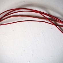 Tour de cou, collier court, fil cuir rouge 1,5mm