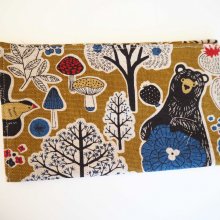 Porte chéquier en tissu, coton forêt avec ours, int coton éventails dorés, 19x11 fermé