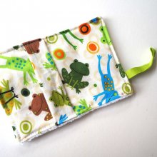 Débarbouillette nettoyante bébé/enfant, grenouilles ton vert