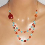 Collier tortue en pierres de cornaline et turquoise 