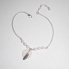Bracelet/chaine de cheville originale avec plume palet de nacre et  perles sur argent 925
