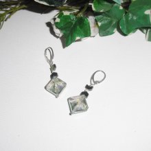 Boucles d'oreilles losange en cristal vert sur argent 925