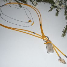 Collier multi rang avec perles coquillages et bouteille en verre