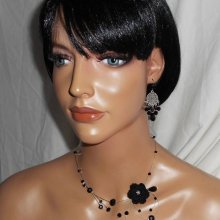 Parure Collier aérien avec perles en cristal noir et fleur sur fil cablé