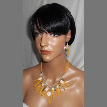 Parure Collier coquillages avec pampilles argent sur cordon en daim jaune