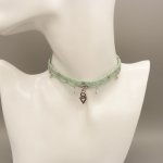 Collier ras-du-cou en micro-macramé vert menthe à l'eau