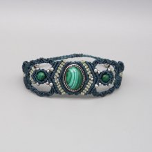 Bracelet en micro-macramé vert avec une malachite sertie