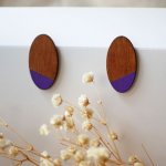 Puces d'oreilles grands ovales en bois merisier et violet 