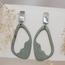 Grandes boucles d'oreilles en bois peint vert de gris