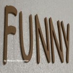 Lettre en bois decorative FUNNY