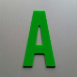 Lettre en PLEXIGLAS de couleur 