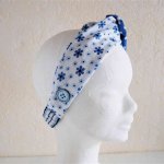 Bandeau adulte coloris bleu : fleurs, rayures et pois avec boutons bleu clair
