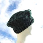 Beret enfant couleur vert sapin
