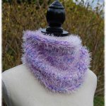 Echarpe ou snood pour adulte en laine mélangée rose à poils et blanc, bleu violet