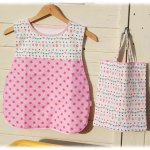 Ensemble tablier et sac rose blanc turquoise pour enfant motif nichoir et guirlande