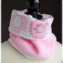 Snood tour de cou pour enfant en polaire rose et coton fleurs mosaiques