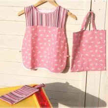Ensemble tablier enfant avec son sac de transport et sa trousse plate coton rayures rose grise blanche