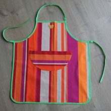 Tablier enfant en toile madras aux couleurs vives