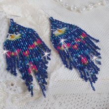 BO Nénuphars créées avec des rocailles Miyuki et des Toho de couleurs bleu, rose, blanc, jaune, orange et vert
