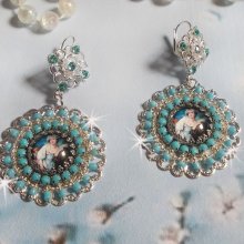 BO Moment de Détente créées avec des cabochons loupes Vintage Dames, des cristaux de Swarovski, des estampes et des perles en verre