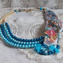 Collier Eternel Bleu brodé avec des cristaux de Swarovski 
