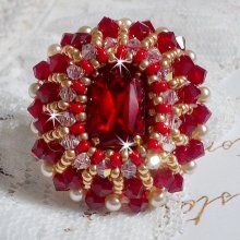 Bague Rubis brodée avec un cabochon en cristal de bohème brodée façon Rubis