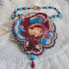 Collier Bel'Art avec un cabochon en résine des années 1900