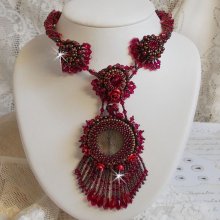 Collier Rubby One brodé avec des cristaux de Swarovski