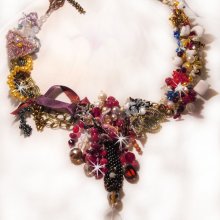 Collier Printemps Coloré avec un tourbillon de perles