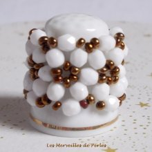 Bague en verre 'Horizon' tourbillons de facettes.